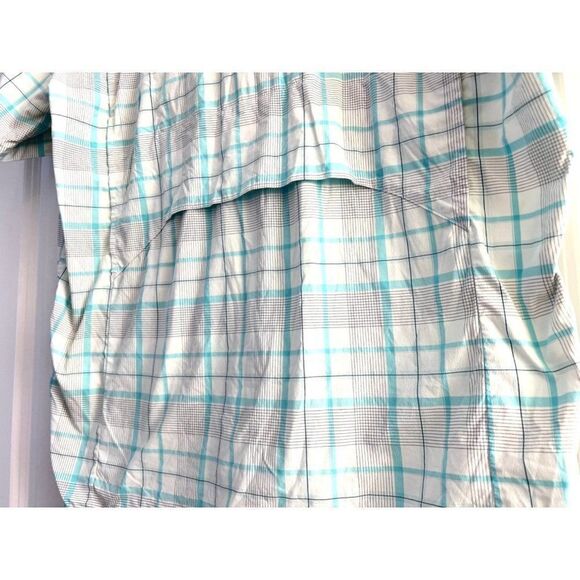 Under Armour Men's Size Large Heat Gear Shirt With Ventilated C-Shaped Back - Picture 7 of 9